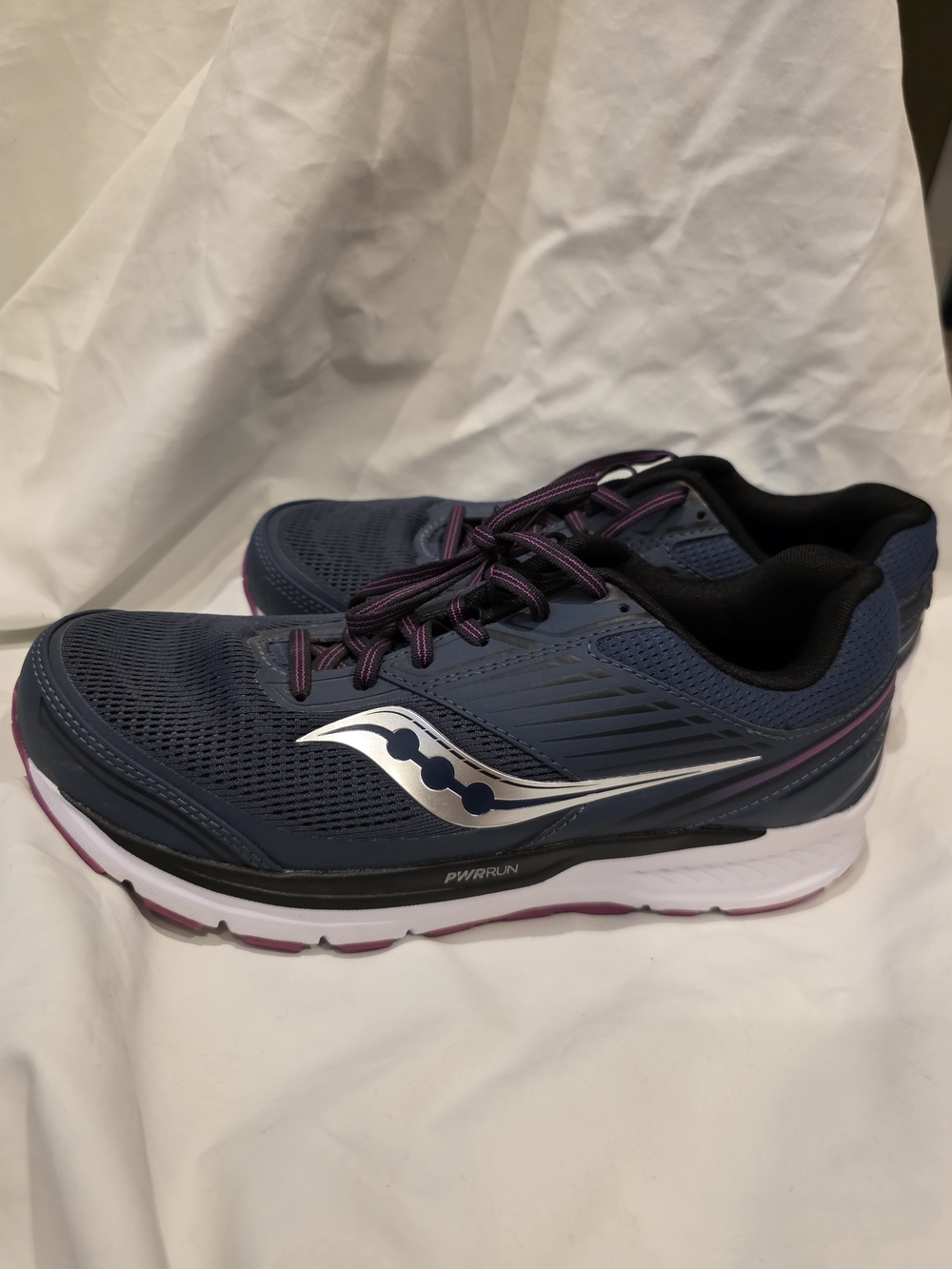 Saucony Echelon 8 Women's Blue Purple Running Shoes Size 11 Space/Razzle PWRRUN